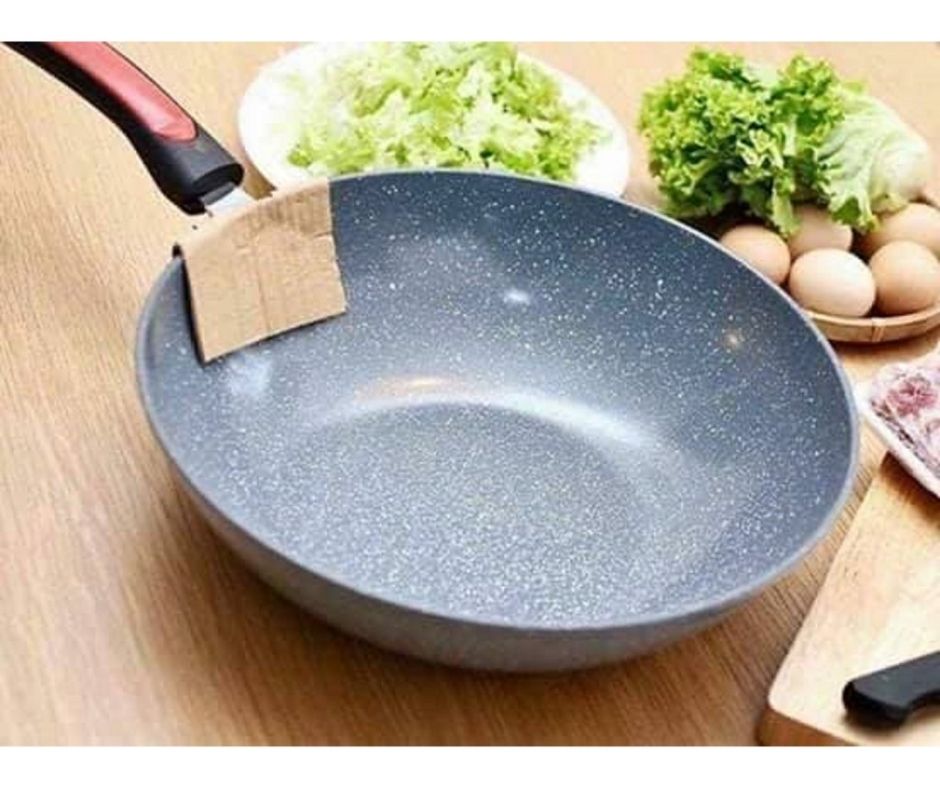 chảo đá chống dính có độc hại không