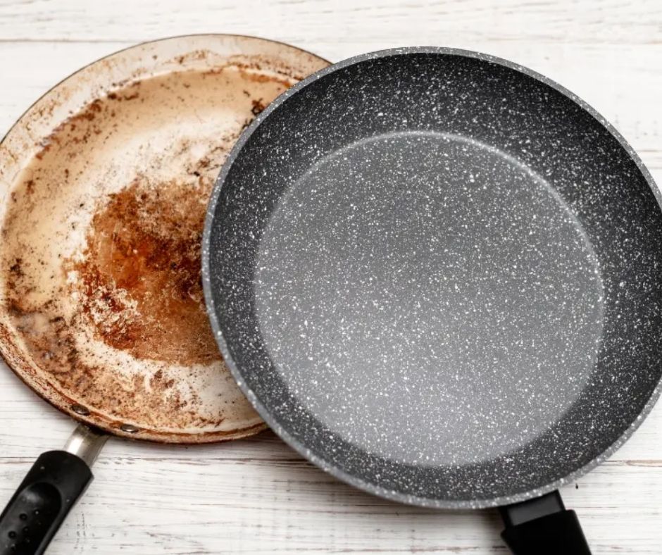 Chảo chống dính bếp từ bị cháy có dùng lại được không?