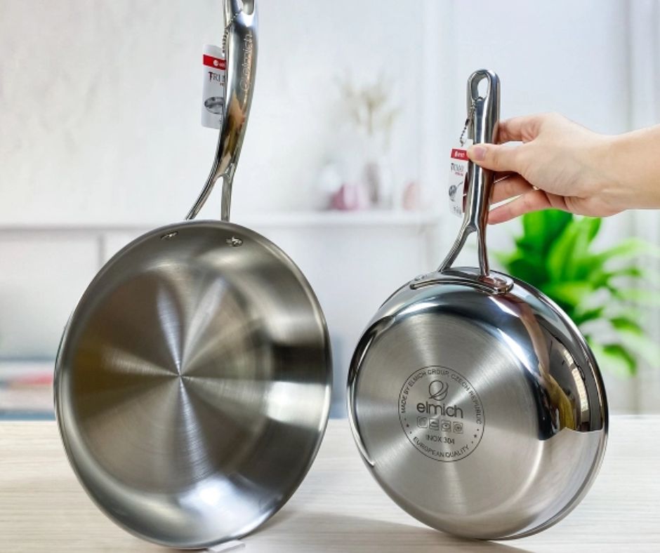 Chảo inox Elmich EL-2431O dẫn nhiệt đều khi nấu.