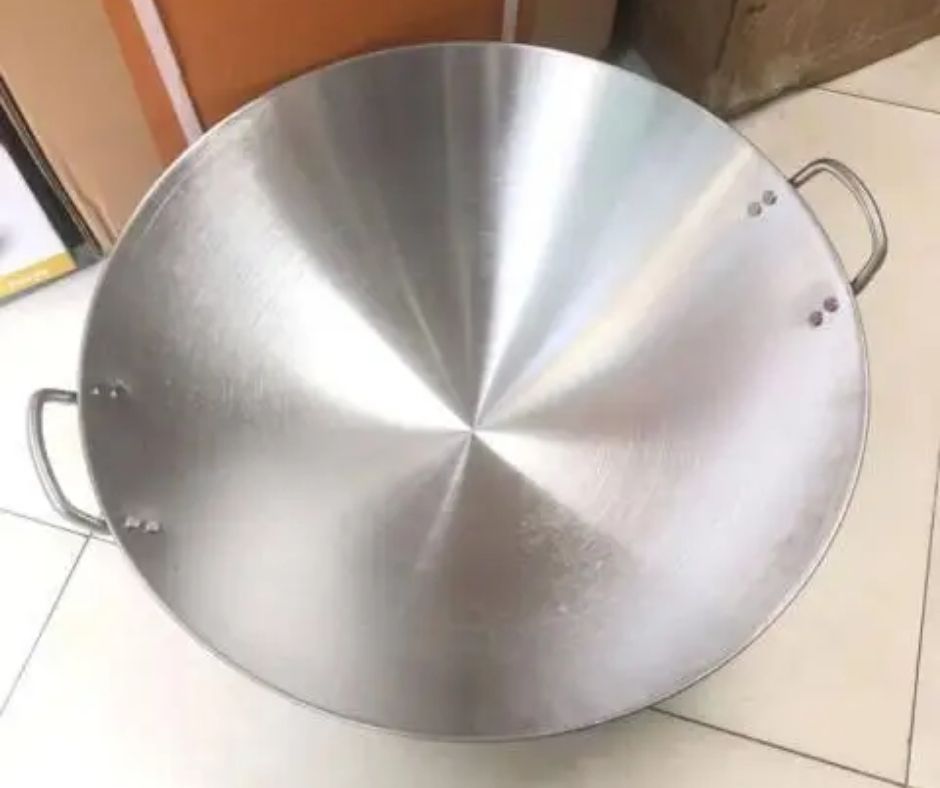 Chảo inox Thanh Hưng dẫn nhiệt đều khi nấu.